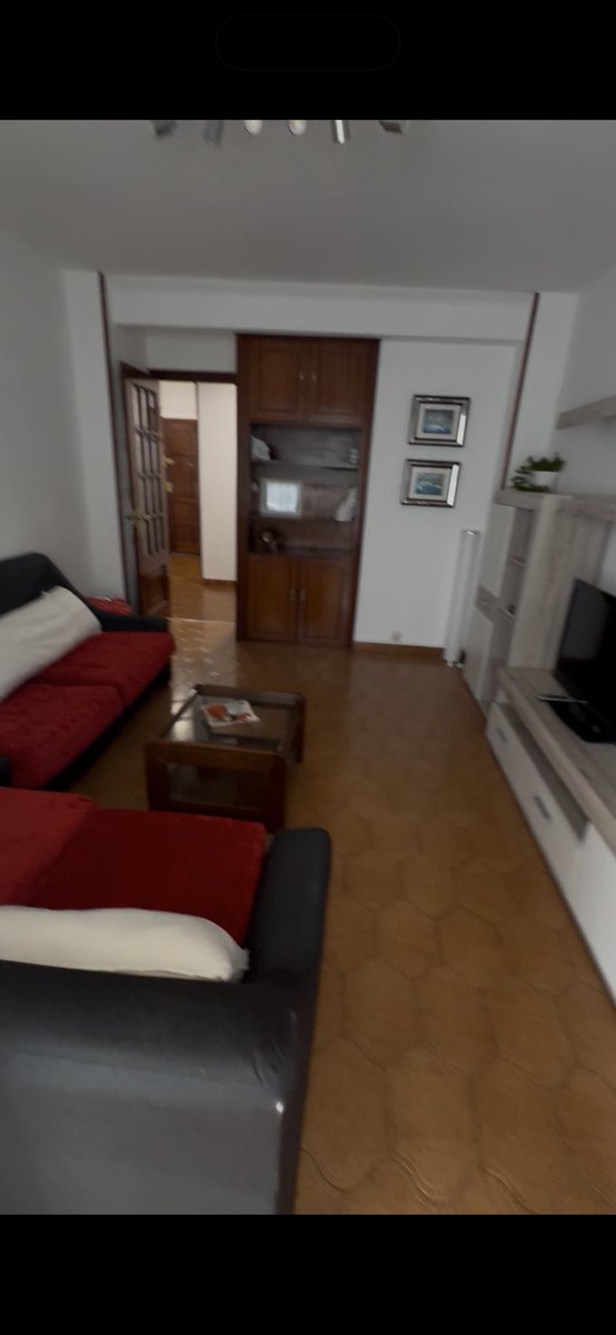 ingalolp's tweet photo. @sabelacreates e eu buscamos compi de piso para entrar o 01/09
o piso esta en Avenida de Castelao, serían 233€ + gastos + info, fotos etc. DM
(agradécese difusion🫂🙏) https://t.co/v14GQ3A7La