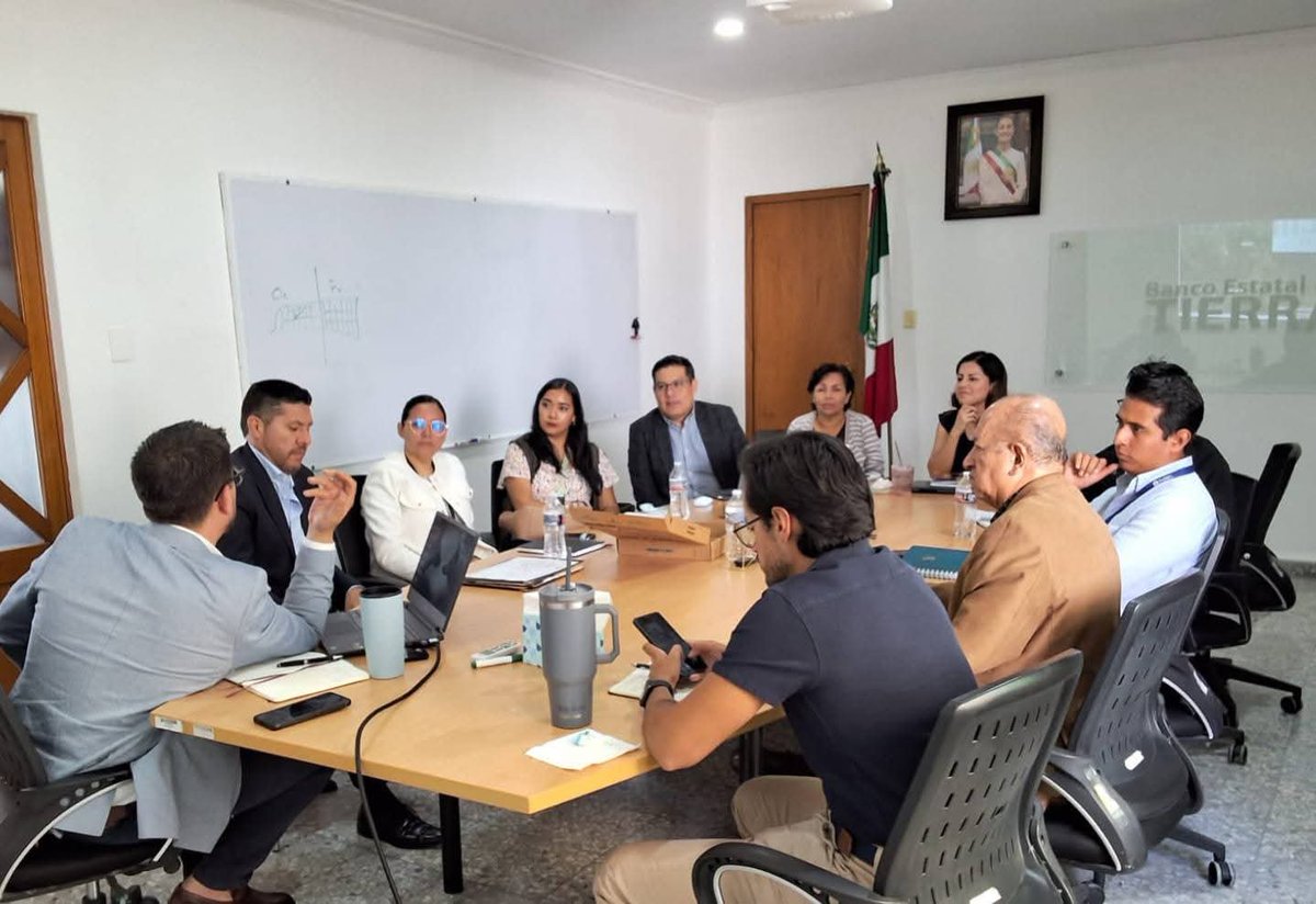 BancoTierraPue's tweet photo. Como parte del seguimiento a los proyectos estratégicos se llevó a cabo una mesa de trabajo interna entre @Gob_Puebla y el #IRCEP para revisar los avances, fortalecer la coordinación interinstitucional y dar continuidad con el proyecto #Periférico5deMayo.
#PorAmorAPuebla https://t.co/RMgpBDtV4v