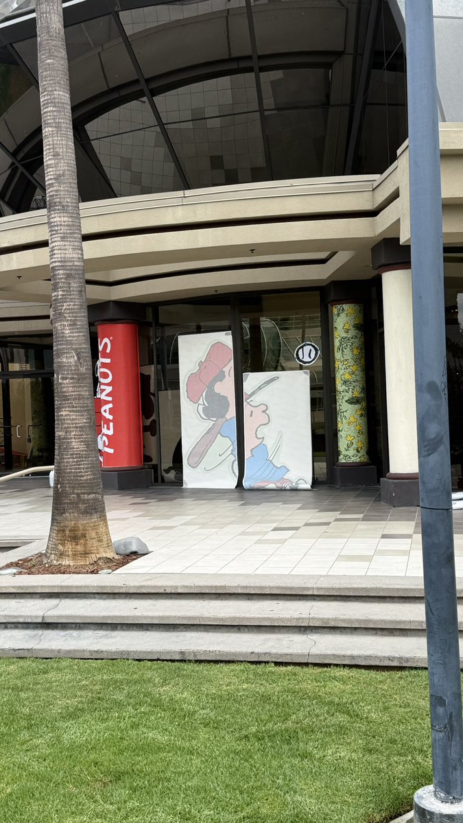 ParksAndCons's tweet photo. #ThePeanuts is getting its characters set #SDCC https://t.co/CusQ68FftH