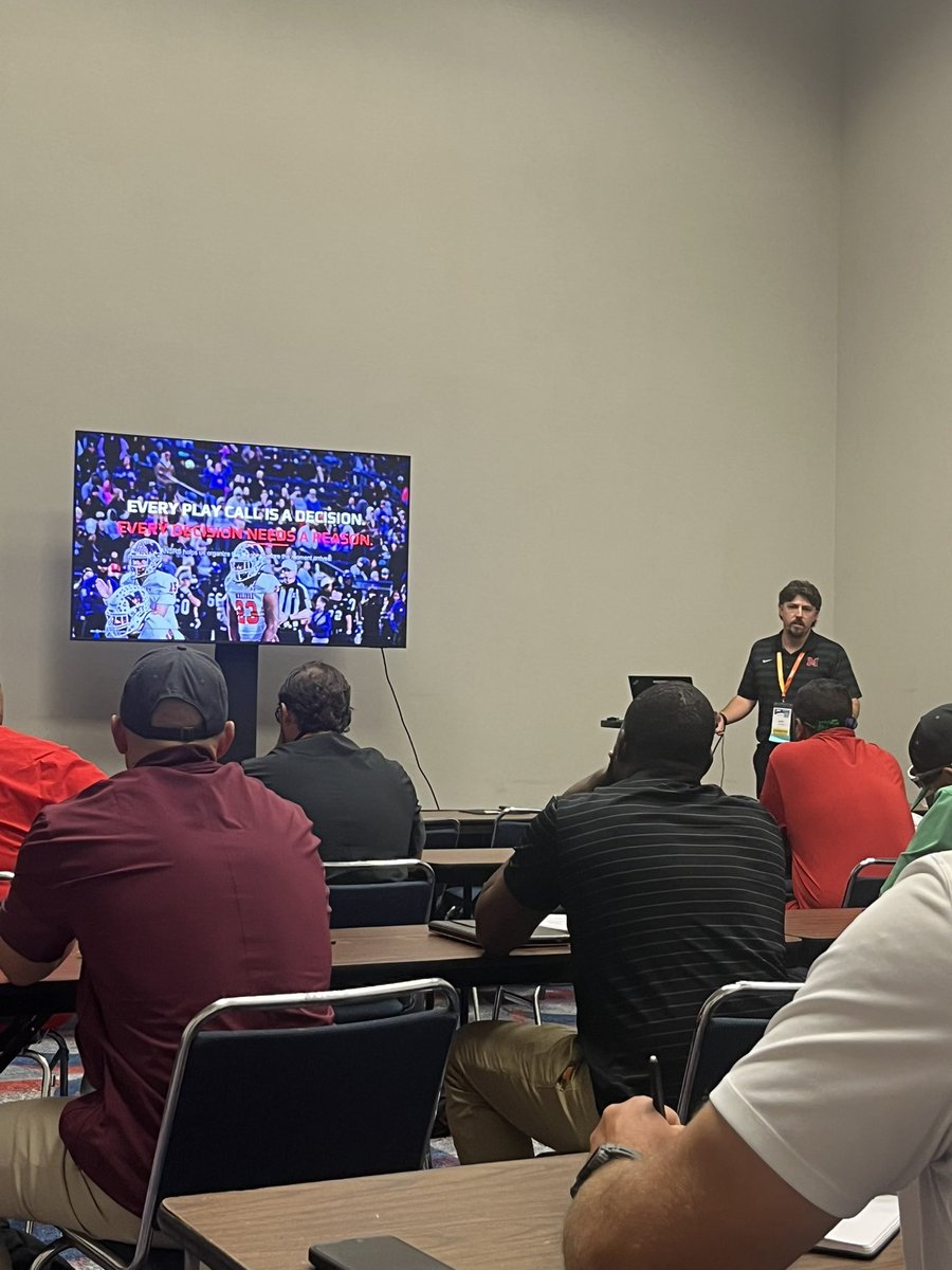 Melissa Cardinal Football tweet media
