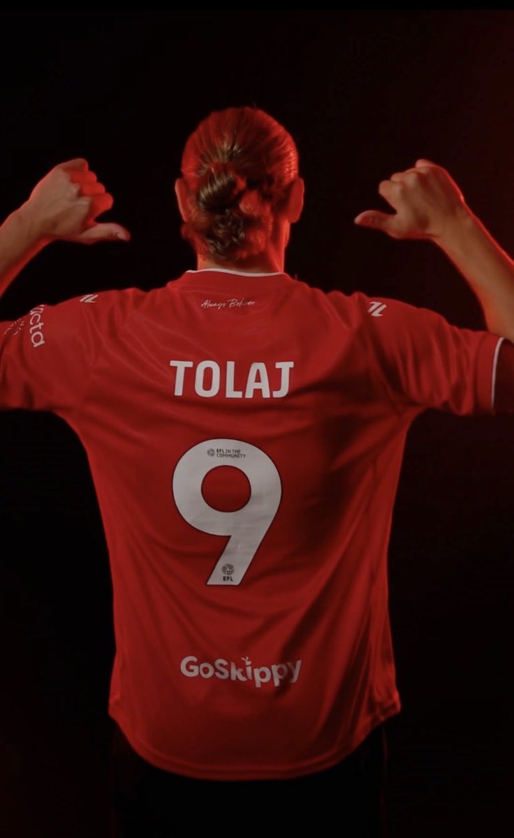 RobinsXtra's tweet photo. 🚨 DONE DEAL: Lorent Tolaj has officially signed for Bristol City! 🔴⚪️

After weeks of speculation, the Robins have secured one of their top attacking targets.

A huge signing for City. Welcome to Ashton Gate, Lorent! 👏

Rate this signing out of 10… 👇

#BristolCity #BCFC https://t.co/quhrq44wIf