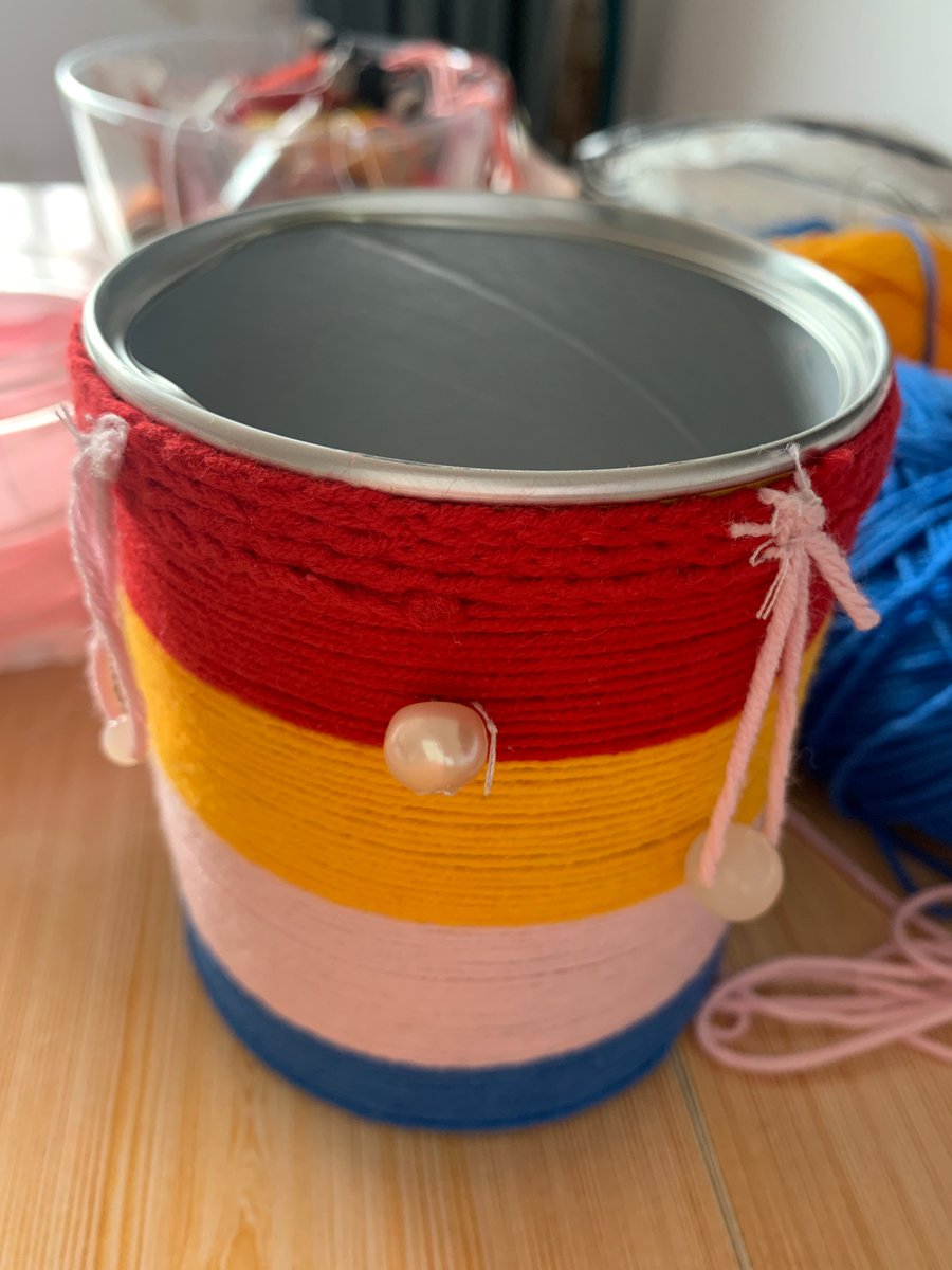 GarySagersuq's tweet photo. Turn an old mason jar into a cute desk pen holder with a bit of paint and washi tape—zero waste, big vibe boost! https://t.co/TRunm5orUz