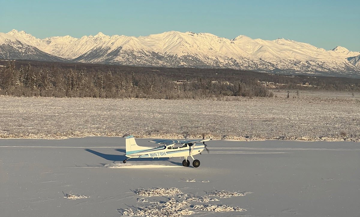 Vitamvivere's tweet photo. Alaska wants to seize an 80-year-old bush pilot’s $95K plane… over a 6-pack of beer.

In 2012, Kenneth Jouppi’s passenger brought Budweiser to a dry village. Misdemeanor conviction.

The state is trying to take his 1969 Cessna under civil forfeiture laws.
Jouppi (now in his 80s):
“I’ve been fighting this for over a decade because I see it as my duty to ensure that the Bill of Rights actually means something in protecting against government overreach.”

The U.S. Supreme Court just agreed to hear the case.