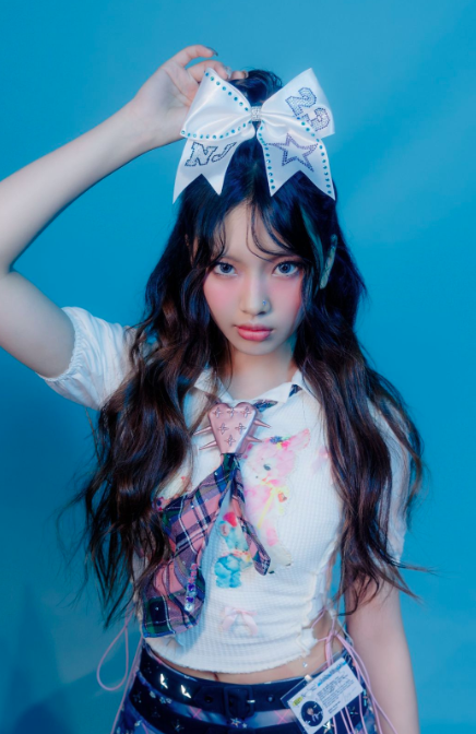 AboutMusicYT's tweet photo. It was Hyein's idea for NewJeans to debut without any teasers or announcements. The group then surprise-released their debut single Attention, which quickly became a massive hit https://t.co/FUszn39ZGA