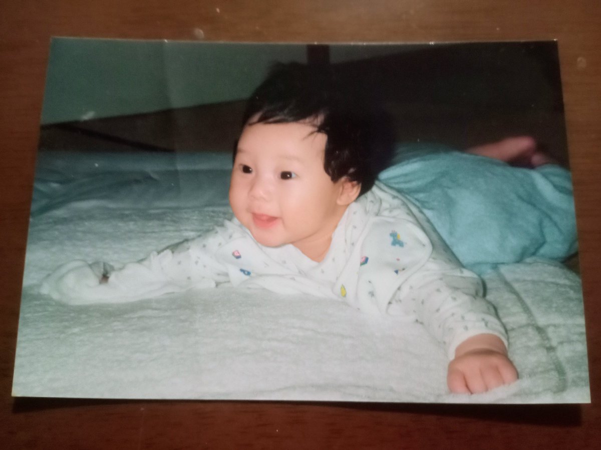 olive0704's tweet photo. 私の気絶しそうなショックに気づいて、駆けつけて励まし闘って下さり、感謝の気持ちでいっぱいです🌹💛

気づいたら、息子の写真を夢中で相棒と選んでいました👶🧒📸

どの写真も、忘れられないかけがえのない思い出です📸🩷

今朝も、JOYFM ワンモとおはよう日本です💐

インスタを見て下さい🍀 https://t.co/h6uqonOE94