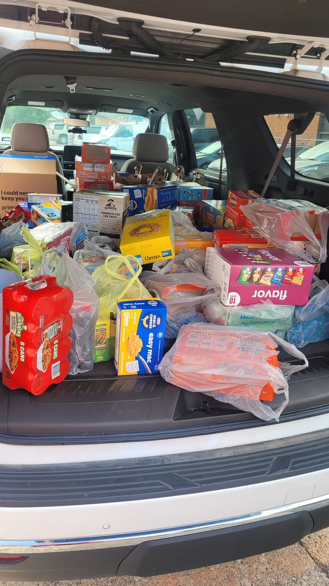BeltonISD's tweet photo. When a community comes together, amazing things happen.

Thanks to the Bell County Medical Alliance, Realty of America and everyone who supported Project Heartbeat. Your generosity helped provide nutritious food to BISD families.

Thank you for supporting students and families. https://t.co/BONKGsdJ5h