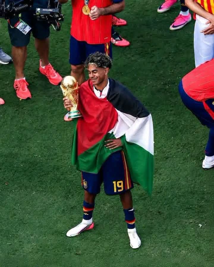 adel_elghazziy's tweet photo. لا يهمني المكسب ولكن يهمني خسارة الاخرين🤪🇦🇷 https://t.co/dsx87c1vbl