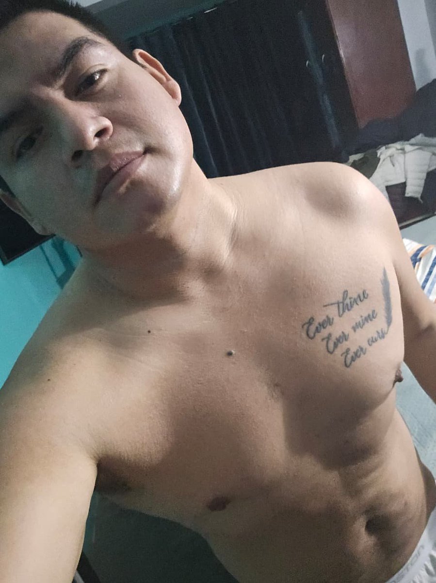 Snando1991's tweet photo. buen inicio de semana 😉 🤗 
a bajar esa panzita 🤗 https://t.co/jqJk1CivQr