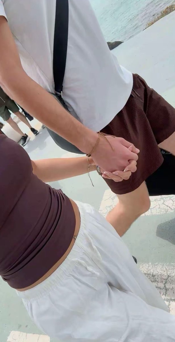 mrxiw_'s tweet photo. You &amp; Me❣️ https://t.co/DX4l3lXADG