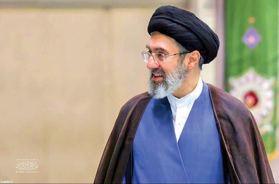 ayt58653's tweet photo. صلِّ على محمد وعلى آل محمد، وعلى قائد المسلمين في العالم أجمع، بالخير والبركة. 

هل تؤيدونه قائداً جديداً؟

○نعم
○لا https://t.co/4m6I4yYH0b
