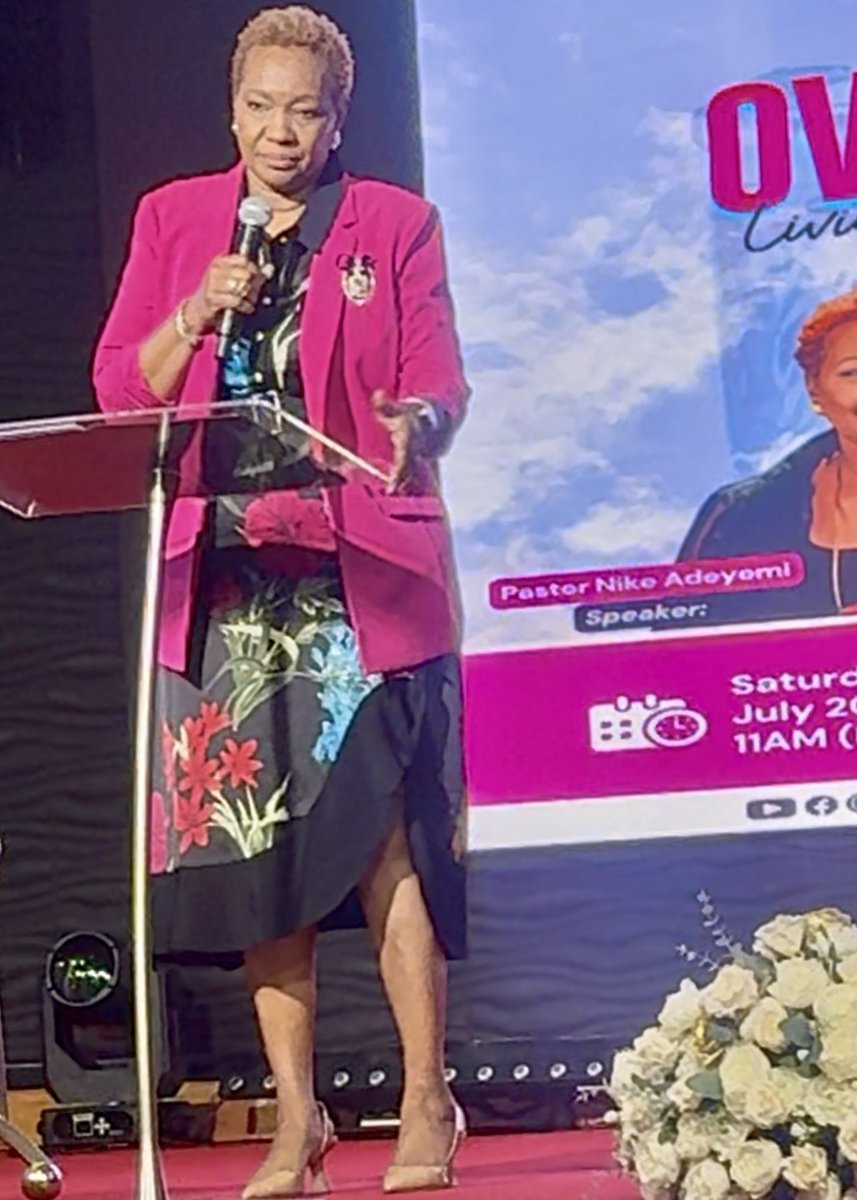 NikeAdeyemi's tweet photo. Grateful for great time in
New Jersey as the guest and Keynote speaker at the Women of Excellence Conference, Jesus House, New Jersey.

Hung out with PB and Yemi to watch the finals of the World Cup which was epic! https://t.co/qSPmayHjJd