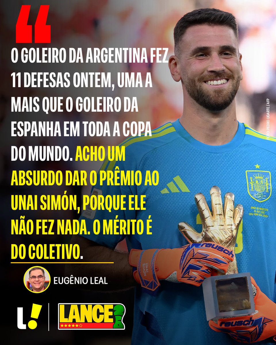 lancenet's tweet photo. NÃO MERECEU O PRÊMIO?! 🇪🇸🧤

O jornalista Eugênio Leal discordou da escolha de Unai Simón, da Espanha, como o melhor goleiro da Copa do Mundo. Ao longo da competição, o arqueiro foi vazado apenas uma vez.

Concorda com ele?

#Redes4 #LanceInforma #LanceCopa https://t.co/SOmCbN6IAP