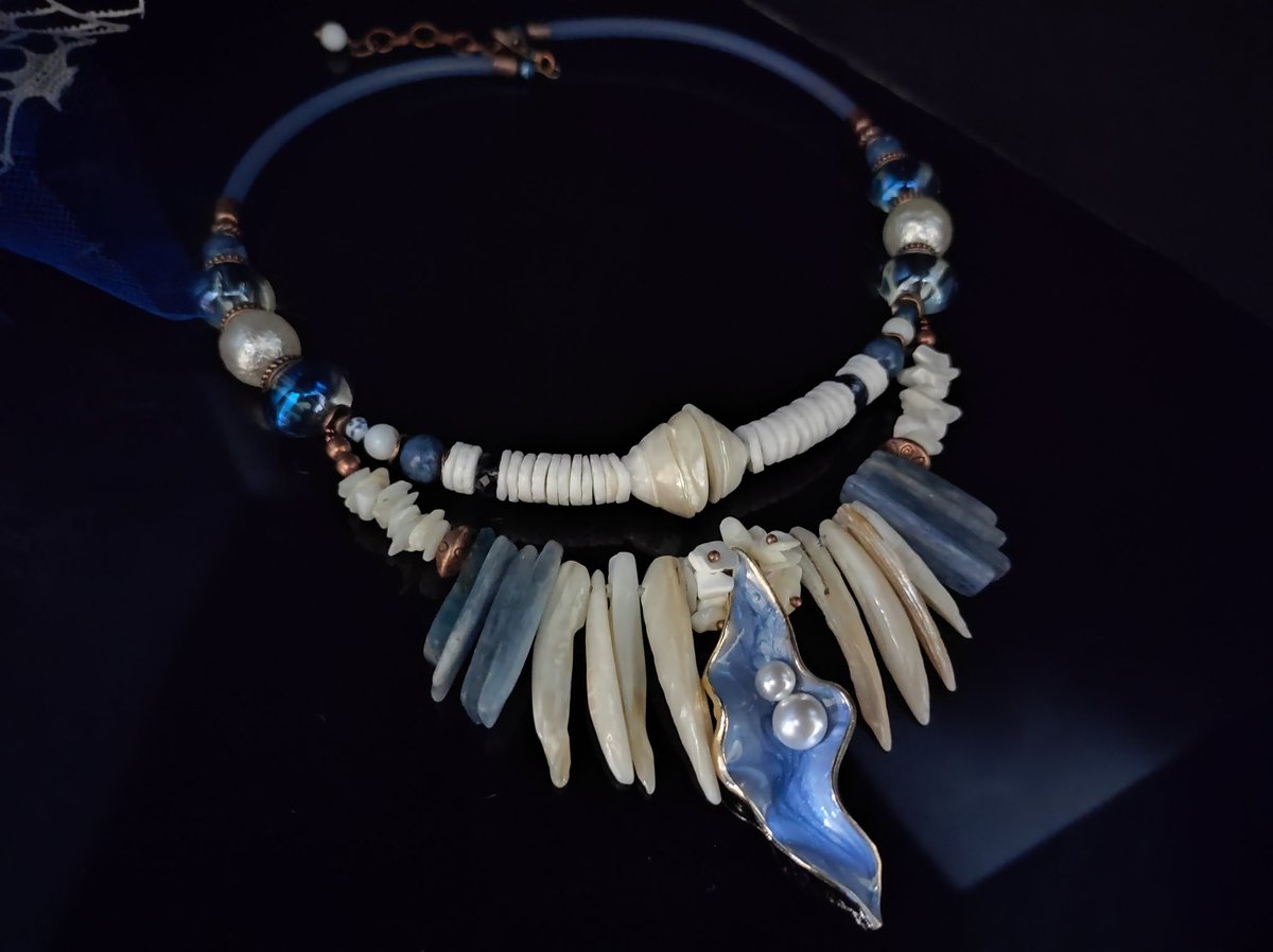 moontrail36952's tweet photo. Seashell choker necklace 
https://t.co/RcX4NBgNxx
#necklace #seashelljewelry #summerjewelry #shellnecklace https://t.co/w5NHzRjQme
