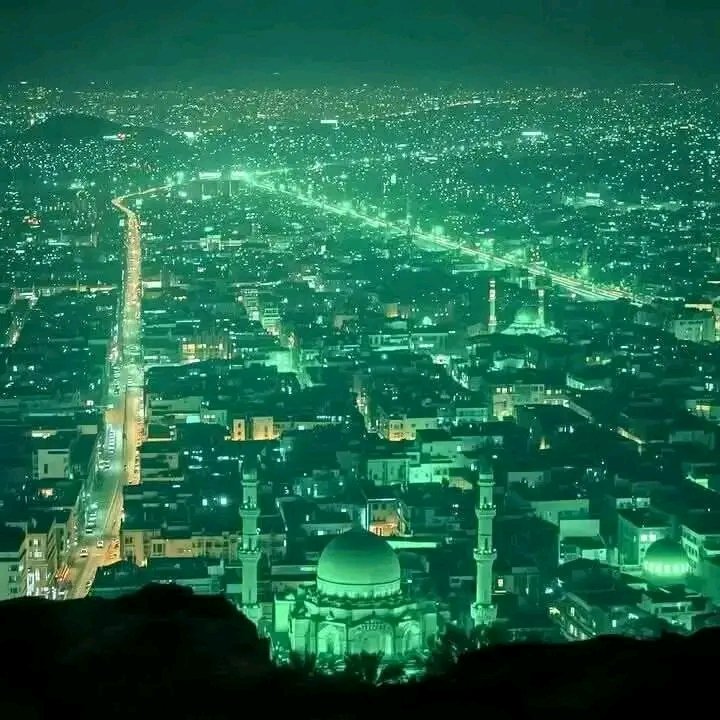 kareem6of's tweet photo. في كل عام نستعد دائما لاستقبال بشائر النص بعد إحياء المولد النبوي الشريف لنبينا محمد صلوات الله عليه وآله 
ربما والله أعلم سيكرمنا الله هذا العام بالنصر والفتح المبين مسبقاً لنستعد جيدا لاستقبال مولد النور متوجاً بنصر الله المؤزر... https://t.co/kt3fAVZ4ad