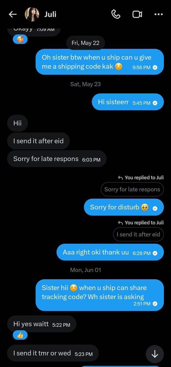 Shinbimon_cc's tweet photo. ‼️SCAMMER ALERT‼️

@/geometriiiiiss @geometriiiiiss

089691938834 shopeepay yulianaandrea

I made the payment on May 20th upon receiving the proof, providing my address, and we agreed on shipping after the holiday.

+++ https://t.co/W1fSoHjhIh