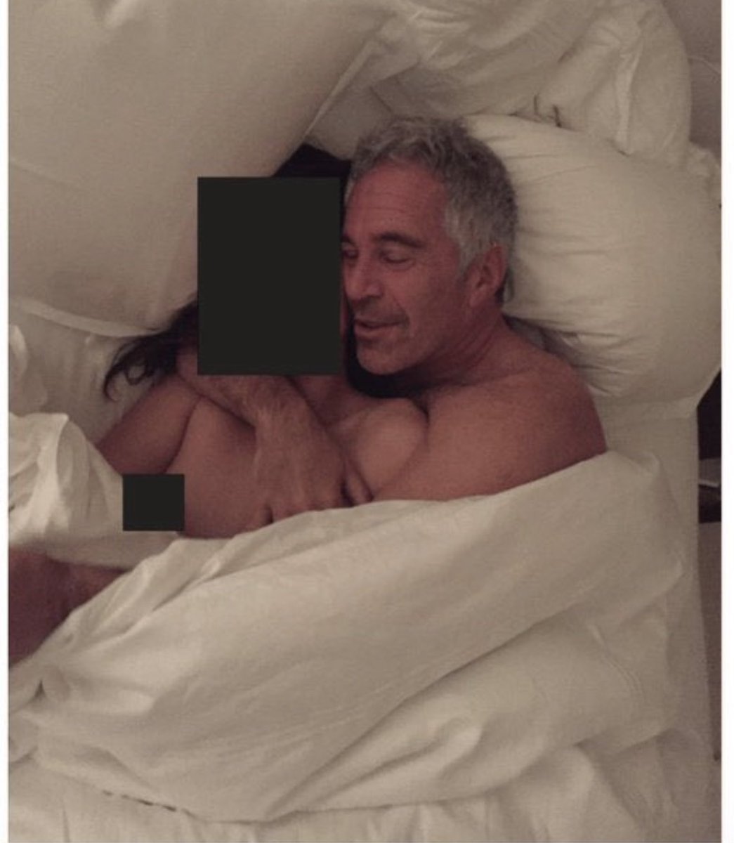 RachelMcXs's tweet photo. It is hard for people to maintain faith in Trump as long as the Epstein files remain unreleased. 
How can trust be restored without transparency ? https://t.co/erFCKa6MqY