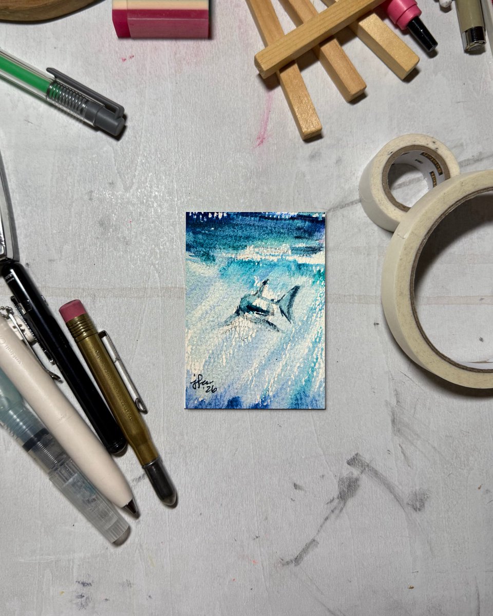 JennartLeonard's tweet photo. Shark week is upon us.🦈

Grab this lil' scary shark #watercolor painting now while it's still available.

https://t.co/CLGSAbYS2O

https://t.co/fnHXm1Fe3C

#sharkweek #deepbluesea #bluewatercolor #aceos https://t.co/ktGoOGYjl2
