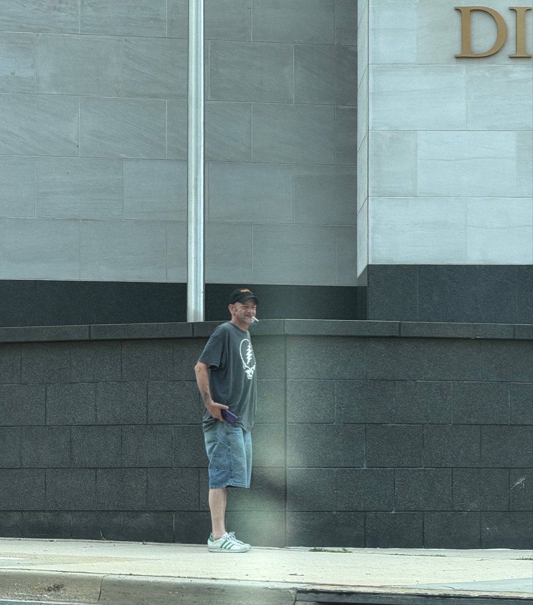 coalburner29's tweet photo. Saw this absolute beast get out of an Uber in front of the courthouse, I know you’re on here somewhere https://t.co/bQAWMIsKat