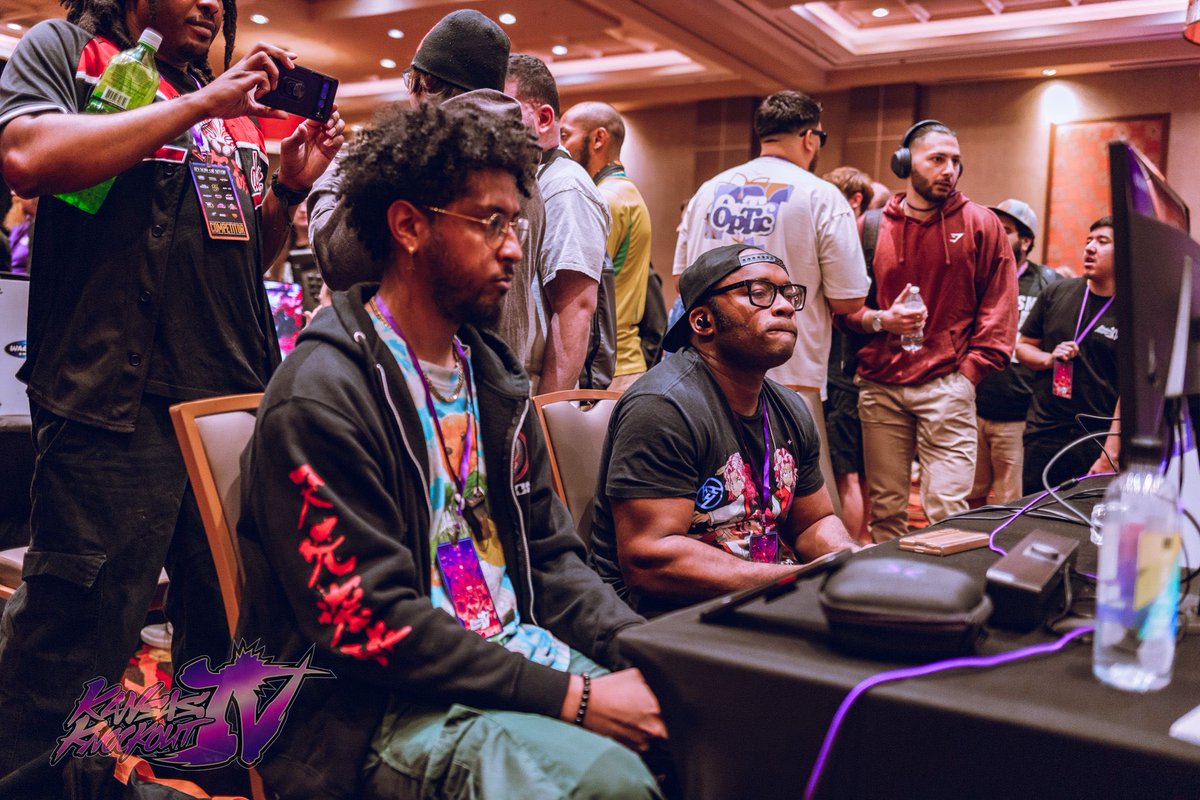 NigeLHayZ's tweet photo. Had a great time at KSKO this weekend. Not the outcome I had in mind but learned a lot nonetheless. Ggz to all the competitors. And of course big S/O to @Kansas_KO and COs own @MalikMcYeet for winning it all🥇. The CO gang will be back next year. https://t.co/czJGvYQr0Y