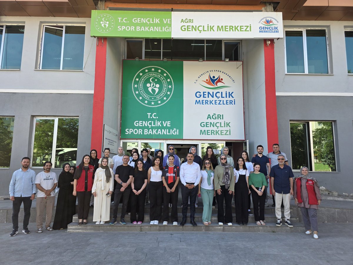 AgriGM's tweet photo. 📍Trabzon Yaz Gençlik Kampı
📍Malatya Yaz Gençlik Kampı
📍Nevşehir Kültür ve Medeniyet Kampı için gençlerimizi uğurladık.🤗

Gençlerimize unutulmaz dostlukların yaşanacağı güzel anılarla dolu bir kamp dönemi diliyoruz.🏕🤗
#GençlikKampları https://t.co/e8rHGfPshY