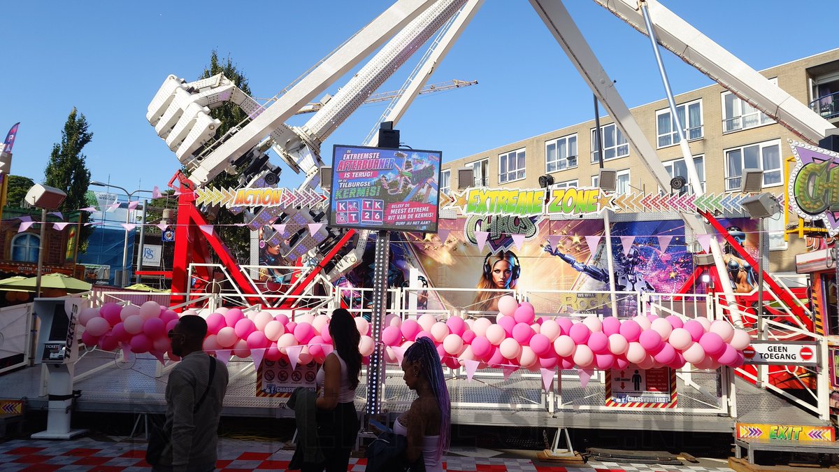 Eftelsitenl's tweet photo. Tilburgse kermis (roze maandag) 20-07-2026

Bekijk alle foto's:
https://t.co/QeNxIbvmpH https://t.co/wC9BvSctwV