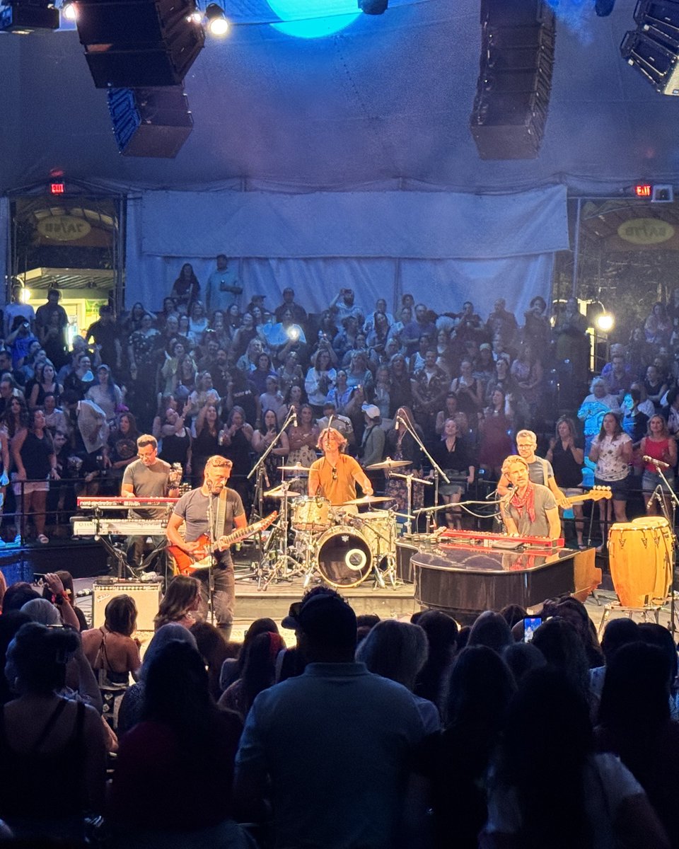 hansonmusic's tweet photo. What a weekend! Hyannis, Lincoln, Scranton, and Cohasset, thanks for coming out and hanging out with us, we had a blast! https://t.co/esHqIveRCR