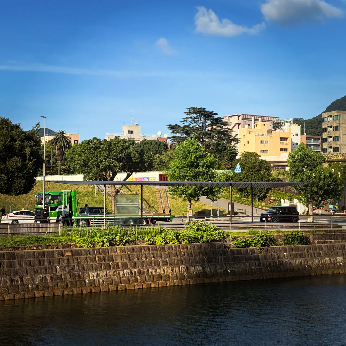 BaseDejima's tweet photo. 【今日の一枚】
公園の大きな屋根も
その場の風景に
溶け込ませるデザイン

インスタで開催中の『出島な写真展』、是非ご覧ください。
https://t.co/Z2c9vfhv2H

#出島　#出島表門橋　#写真展 https://t.co/d1OnXPwH8M