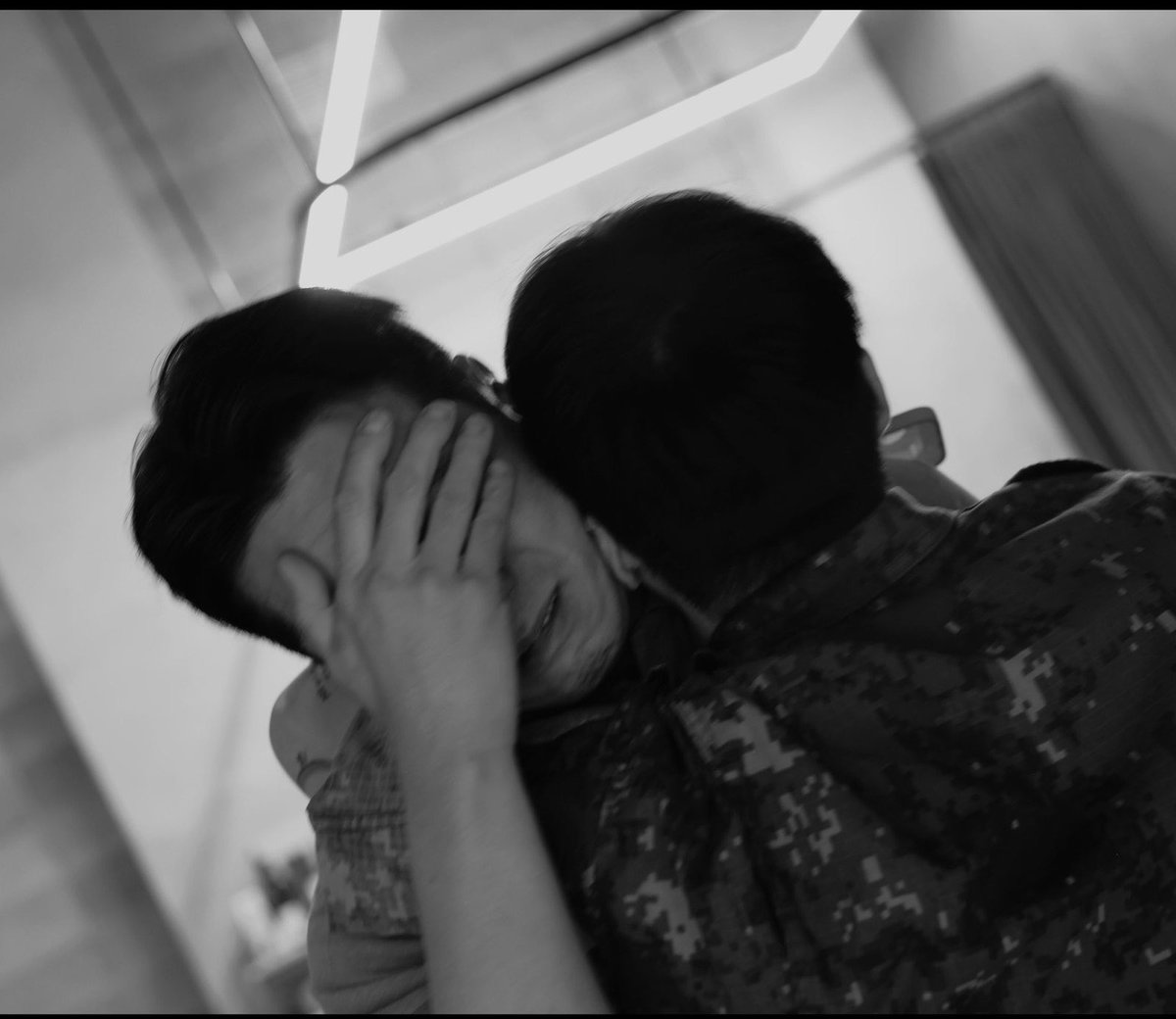 junyoungiie's tweet photo. o da bizimle beraber hastaneye kaldırıldı https://t.co/VgCEbHJUYV