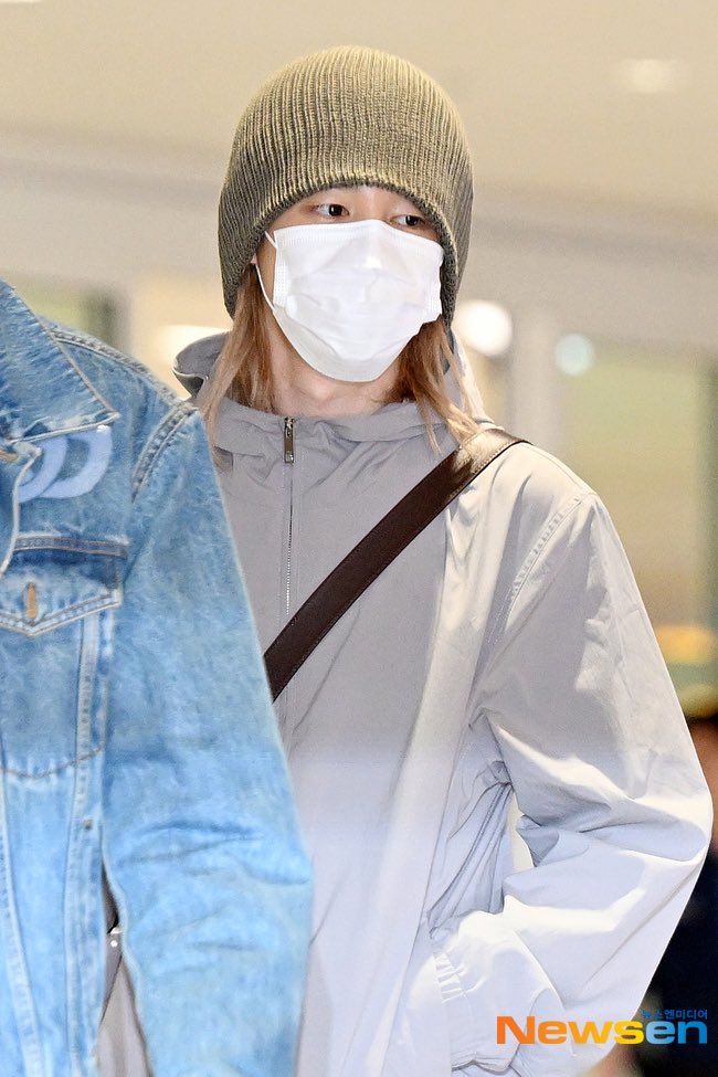 glanzendretter's tweet photo. #RM #TAEHYUNG #JIMIN at airport https://t.co/zmjjR8RIWP