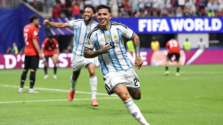 Chit_Santi's tweet photo. Yo no pienso quedarme con la espina de esta final de mierda, el Mundial que nos regalaron estos tipos fue una absoluta locura.

Sin Argentina el fútbol sería muchísimo peor. https://t.co/viqs5cqXGZ