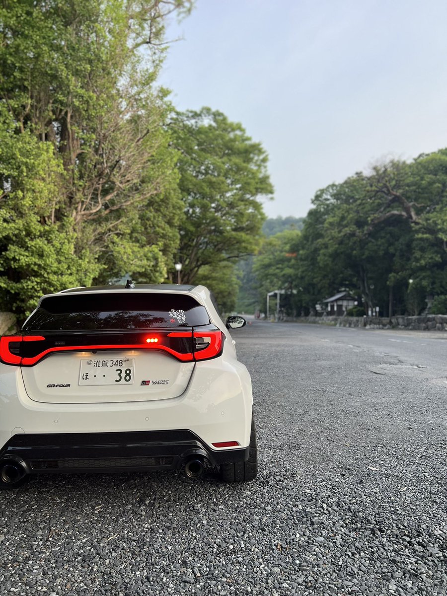 miyaER34's tweet photo. 実は少し前にヤリス降りまして夢のR32に乗り換えました🫤
嫁が笑
自分の車は探し中
予算的に20年クラスは厳しいね~
みんな腐ってる笑 https://t.co/P8ZcU4GGrp