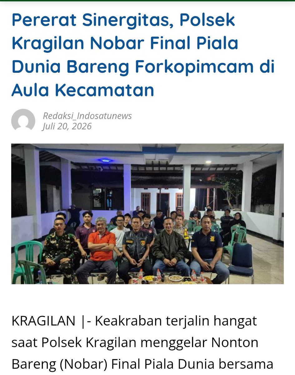 CkdHumas's tweet photo. Keakraban terjalin hangat saat Polsek Kragilan menggelar Nonton Bareng (Nobar) Final Piala Dunia bersama Forkopimcam dan warga di Aula Kecamatan Kragilan https://t.co/Ho45Ia09uY