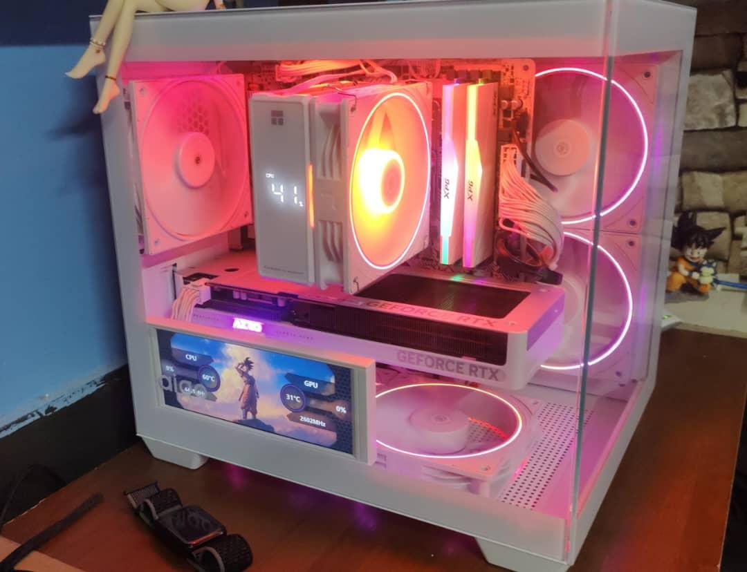 Gl1tch_cu's tweet photo. @Twelf_TD Minimalist on the outside, but a high-performance masterpiece on the inside. 💎🚀 #PCGaming #Nvidea ​ #Ryzen #PCBuild https://t.co/LVU3nqC1e2