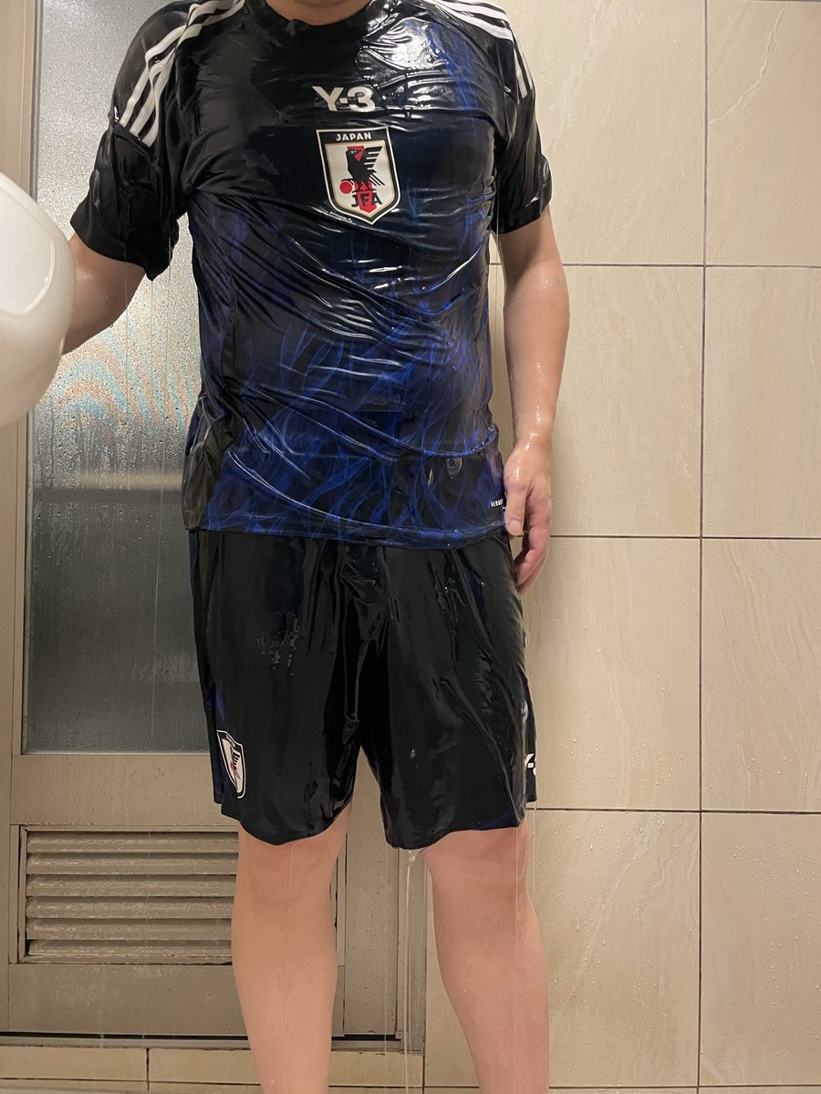 shin_moheji's tweet photo. ローション風呂初体験🛀
ヌルヌル気持ち良すぎる🥴
もっといろいろなユニでやりたいww
👥@soaked_yarsuke x @shin_moheji 

一緒にできる人ぼしゅーー https://t.co/bDkfntYGgK