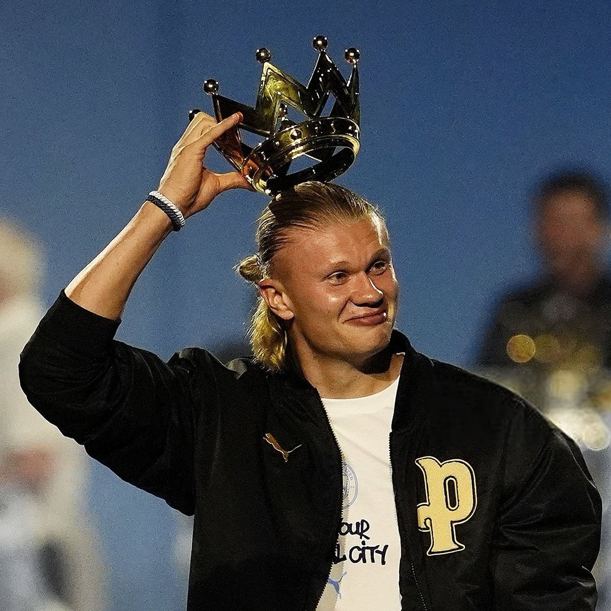 Ashito279's tweet photo. Happy Birthday my Viking @Erling https://t.co/GMjTGNRdQG
