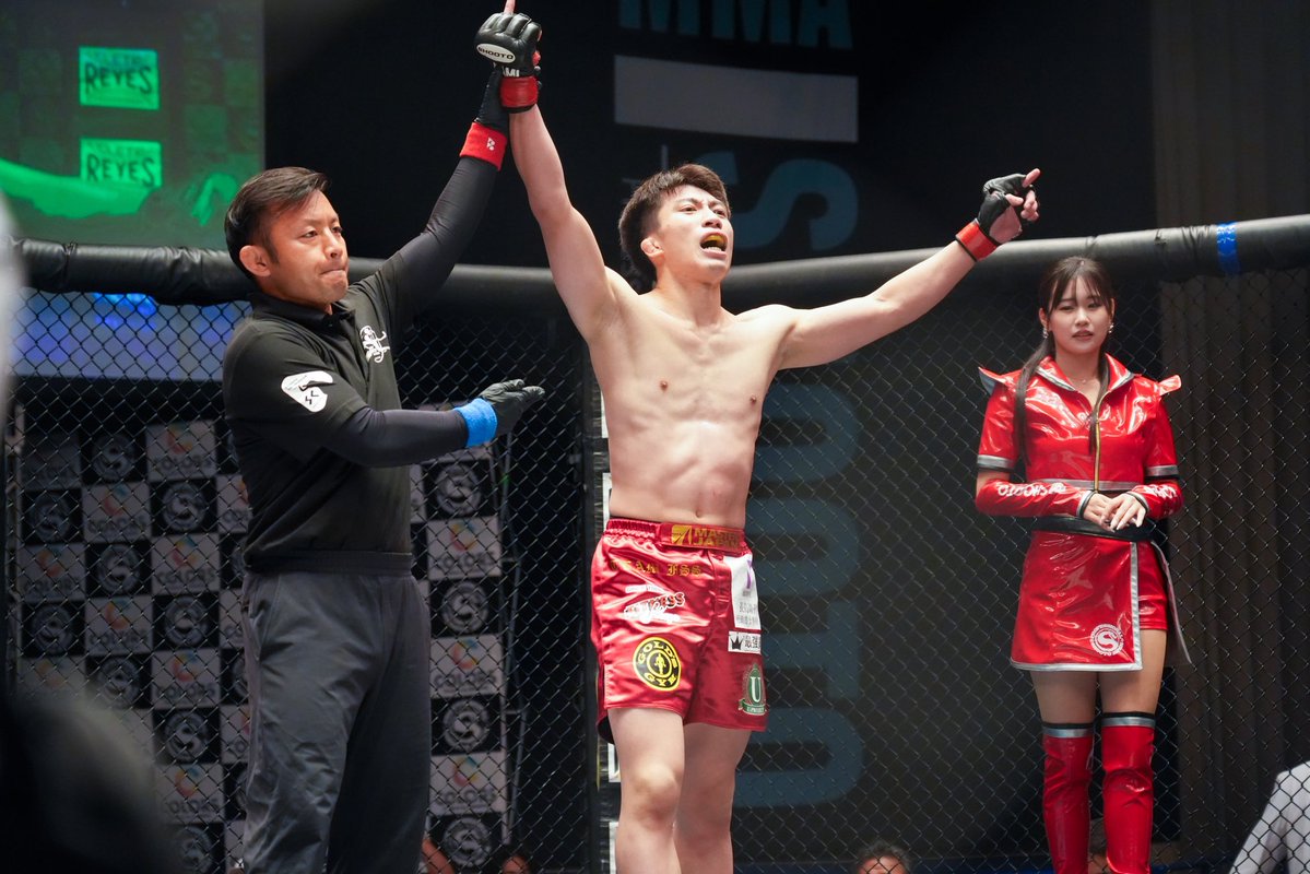 y22ki_mma's tweet photo. 7/20 インフィニティリーグ1回戦
2R KO勝ち🏅

2Rフィニッシュで勝ち点4点同率1位で幸先良いスタートをきれたので、次戦9月もこの流れで行きます🔥

応援していただきありがとうございました。

#shooto0720 https://t.co/XtTt6TU7MS