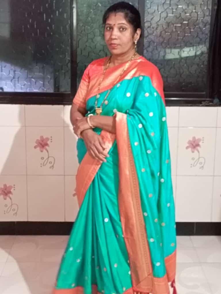 FamilyPicss's tweet photo. Followers mummyy😋🤤

Mummmiya to bete ki randiya hoti hai unko to humesha bete k lund pr bithakar rakhna chahiye..😋 https://t.co/y3xoEcAt8y