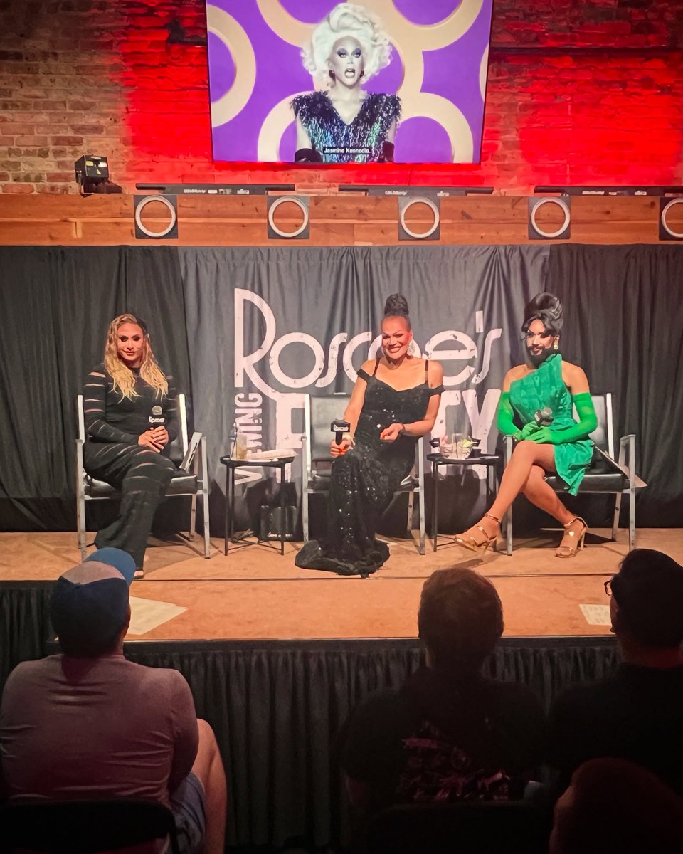 FrankFoRealz's tweet photo. Don't miss the @Roscoestavern @RuPaulsDragRace All Stars 11 Finale Viewing Party hosted by @NayshaLopez @Queenbattydavis and Kara Mel D'Ville.
https://t.co/NxuG1FUXoz https://t.co/juHQ1ukNIs
