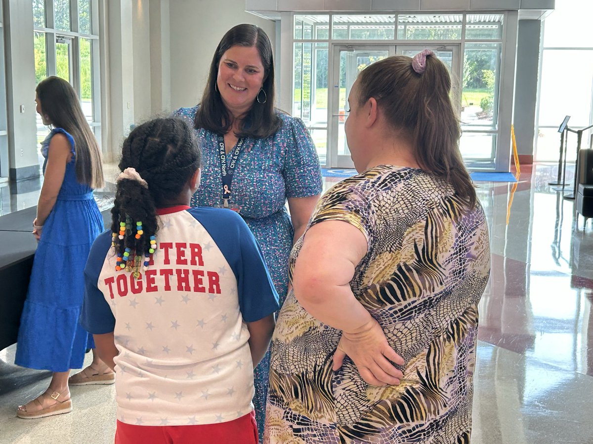 R2Magnets's tweet photo. You still have a few more minutes to meet the new principal for @CFK_CFKN at R2i2 @RichlandTwo. @jlhteachsc will be there until 6:30pm. https://t.co/JwRPpFSnDv