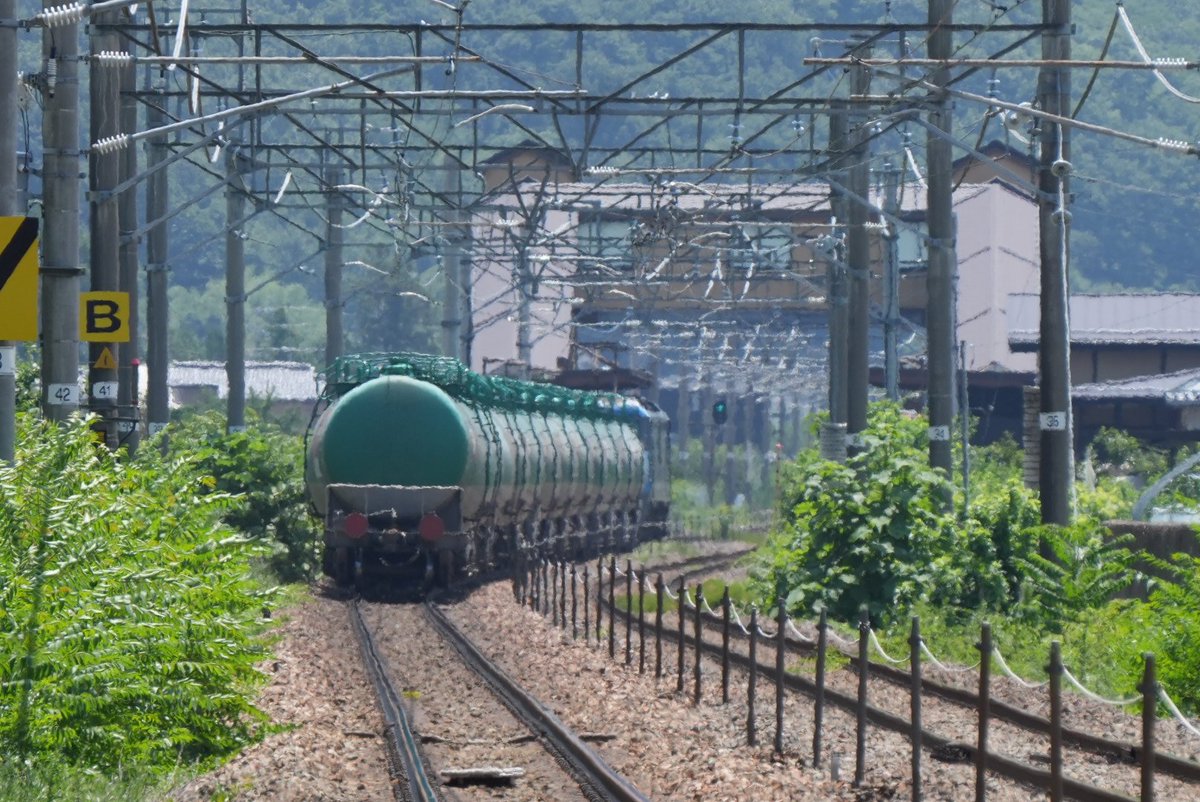 genki80001919's tweet photo. 📷️ (7月20日)
しなの鉄道線
EH200-1+タキ14
80周年マーク付き発見。✌
※長ナノさんにいるよって、教えてもらった。
#しなの鉄道線
#EH200
#EH2001
#タキ活写真
#タキ活写真26 (83)
※タキ活写真
撮影機材
ZVE10II+ E 55-210mm F4.5-6.3 OSS
#SONY
#ZVE10II
#SEL55210
撮影日・令和8年7月20日(昼前)