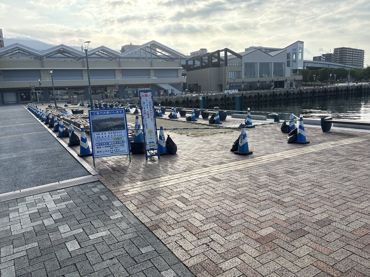 877x's tweet photo. あつはなつい！
連休開ければ蝉の声 https://t.co/8TfwkZXX9a