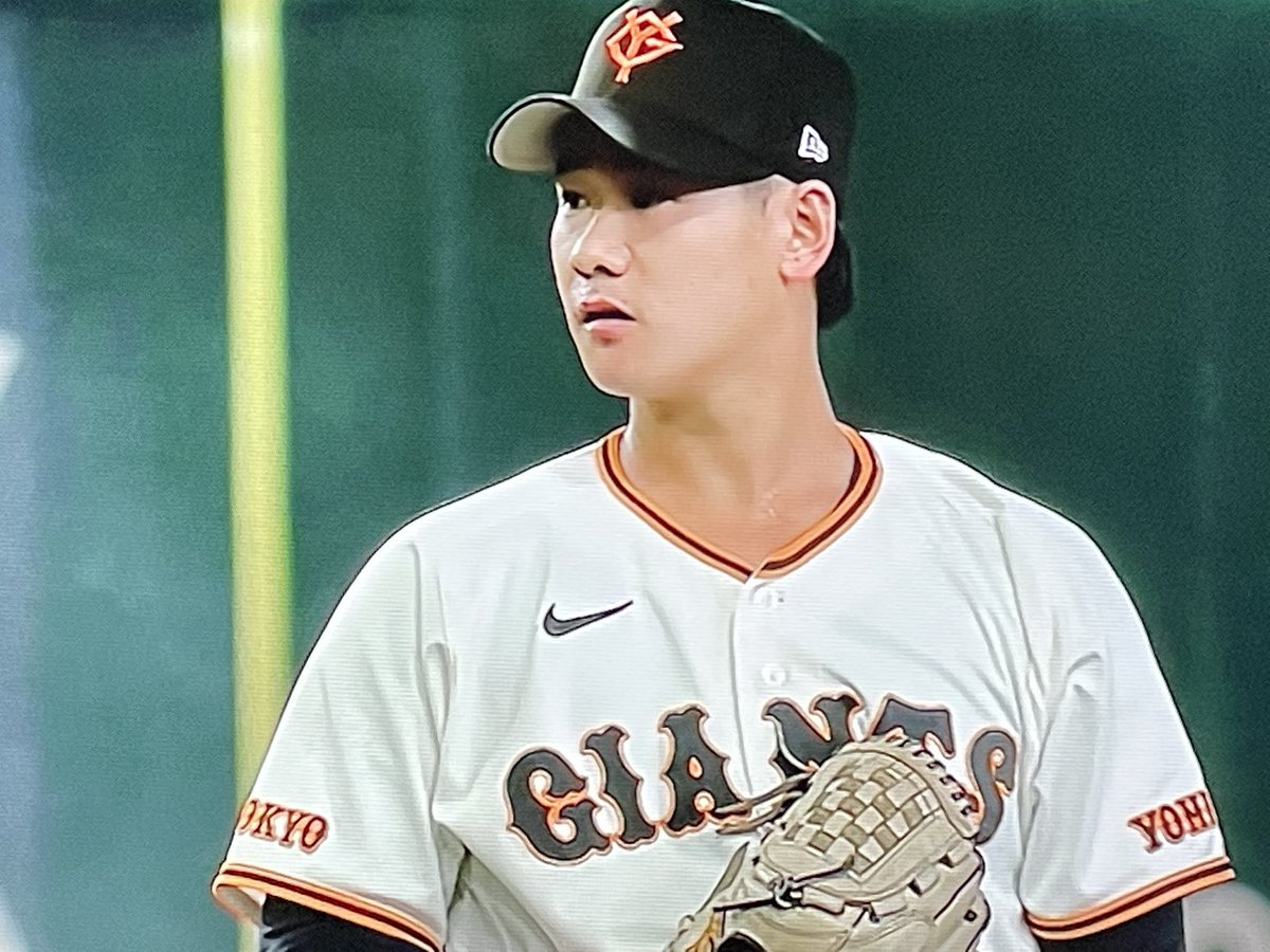 murakamishinn's tweet photo. おはようございます☀
広島カープ初戦⚾️
先発井上投手ナイスピッチング9勝目👊笹原選手タイムリー2塁打逆転勝利で連勝です💪坂本選手もよく走ってくれました👍丸選手通算2000試合出場🎉
今日も宜しくお願いします😁
#坂本勇人
#吉川尚輝
#丸佳浩
#井上温大
#ジャイアンツファンと繋がりたい https://t.co/PJMJeqYAtO