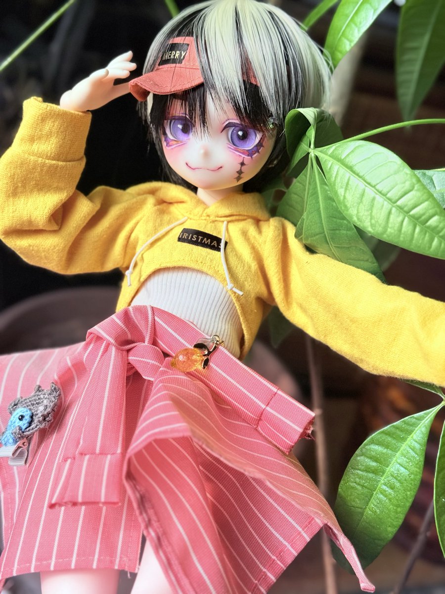 ハンドメイドお洋服、黄色・MDD おはドル #MDDはいいぞ 新しいお洋服、黄色のパーカーがcute🥰