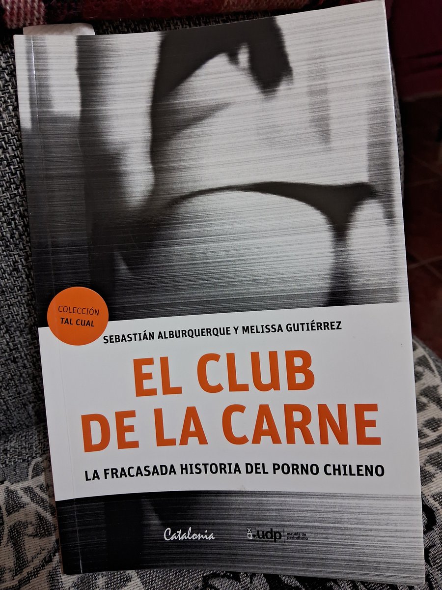 themicellaneous's tweet photo. Comparto con ustedes un artículo que escribí acerca de este libro. Les dejo el links más abajo ⬇️ #articulos #libros #analisis #porno 
https://t.co/FuF8xaXpMx https://t.co/OAe8hjLbVn