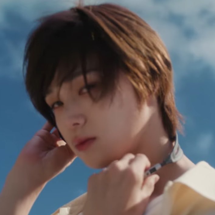 けいくん専用❣️ 扇風機の夏でも多彩な表情を魅せてくれるケイくんの表情✨ 強い眼差し