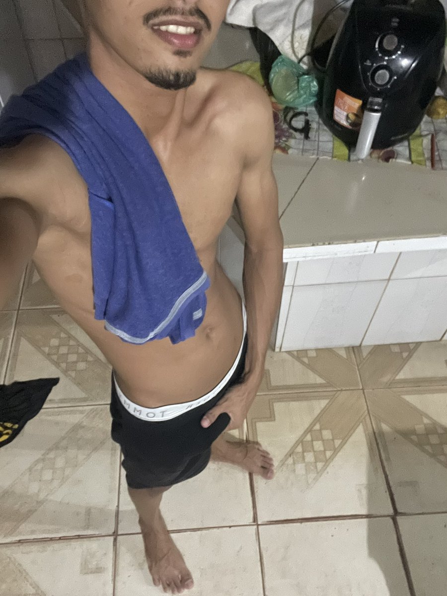 mcpikarz's tweet photo. Boa noite 🌙 https://t.co/E9Yt8MIepY