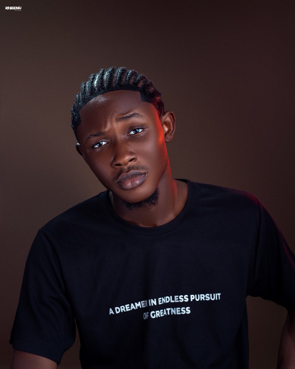 Happiness_Ade_'s tweet photo. 🌚 https://t.co/Or71nlapfh