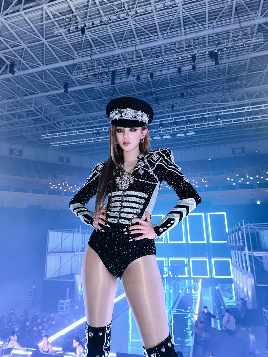 WAYNEGRAPHIC_AI's tweet photo. 哪种类型的宋雨琦你更喜欢？
我喜欢右边的🤤
来这里看更多  https://t.co/u188gugMUJ https://t.co/Lu0KRCpTOa