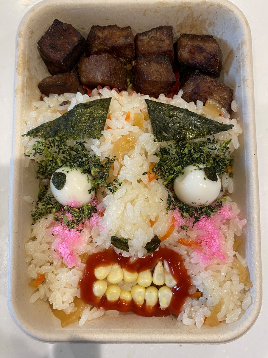 YKeiseigeka's tweet photo. 娘のために解剖学の知識と、デッサンの知識と、フィギュア塗装の知識とネット検索をフル動員してワタクシが制作したキャラ弁がコチラになります。 https://t.co/mghsXn71iU