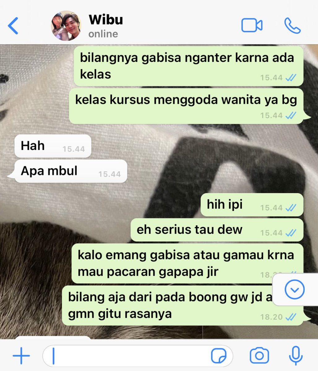 ffairygardeun's tweet photo. Sekilas chat sahabat agak lewat (part 2) edisi agak jawa

DewTee short au yang gak short short banget https://t.co/C3OHeDhVia